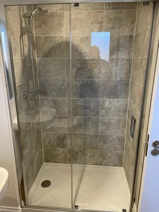 Shower.Jpg