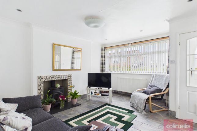 1, Osgodby Grove, Scarborough photo 2