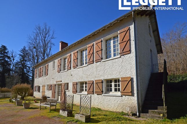 Thumbnail Villa for sale in Saint-Paul-La-Roche, Dordogne, Nouvelle-Aquitaine