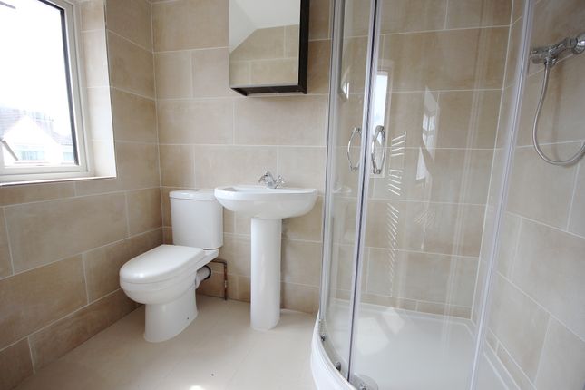 Room 4, 5, Oak Avenue, Hounslow photo 4