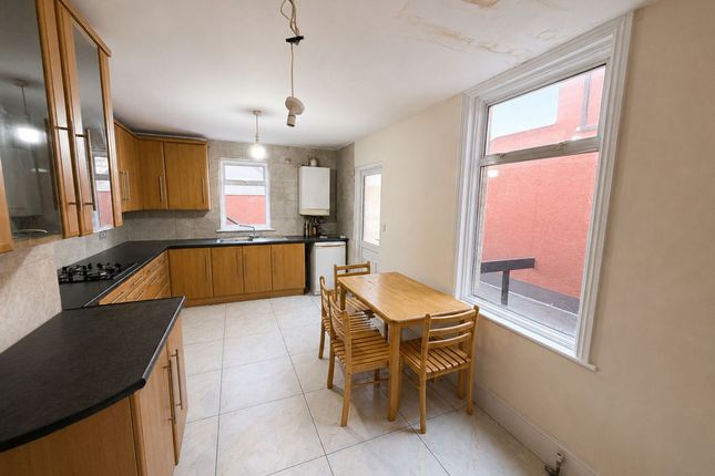 83 Cambridge Road, Ilford photo 3