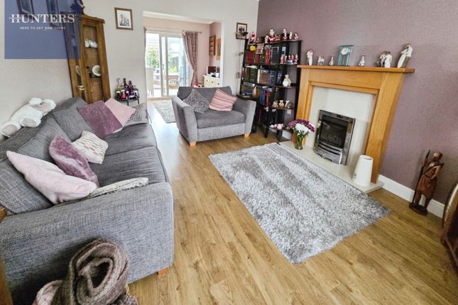 14, Brook Vale, Bridgend photo 3