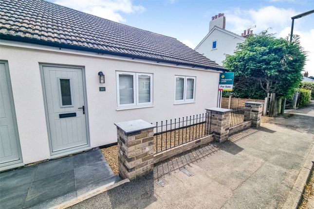 2-bed house on 11, Firacre Road, Aldershot, £1,795/mo