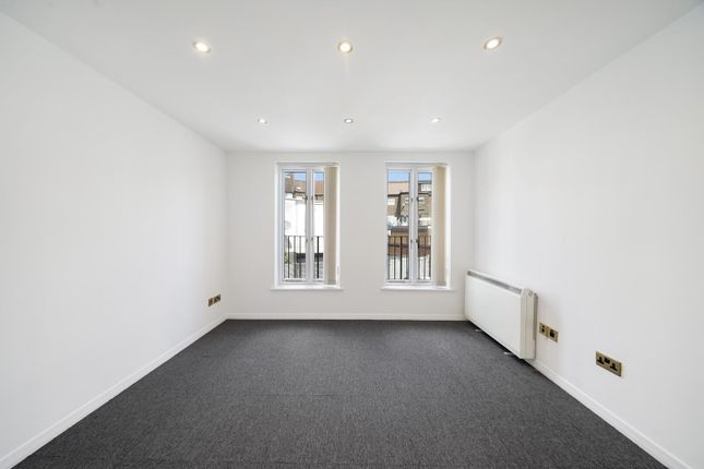 12, Sovereign House, Mill Hill photo 4