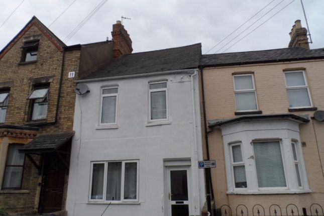 Thumbnail Terraced house to rent in Bullingdon Road, Oxford