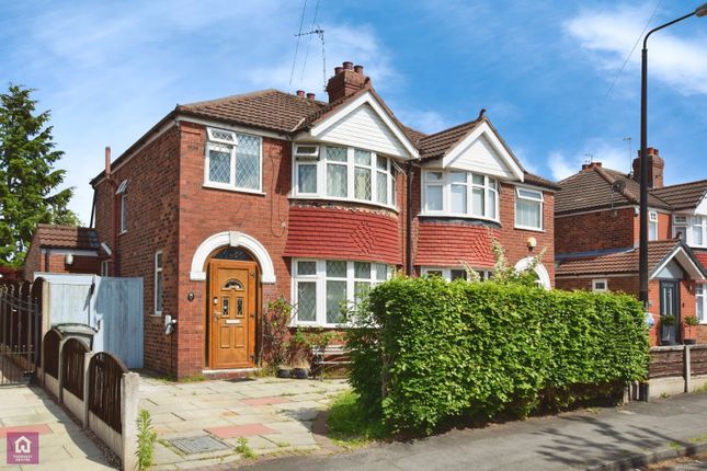 3-bed semi-detached on 45, Crofton Avenue, Altrincham, £389,000
