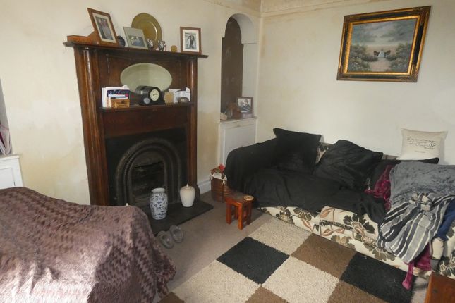 26, Crymlyn Road, Skewen photo 3