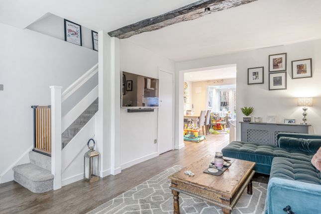2, Queens Head Cottages, Winchmore Hill photo 2