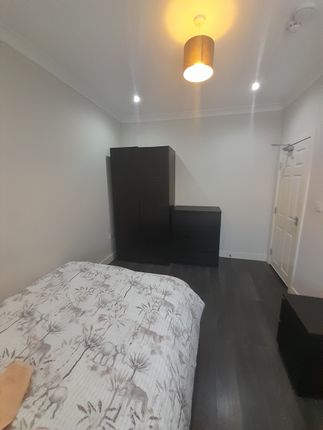 Room to rent in Dudley Rd, Ilford London