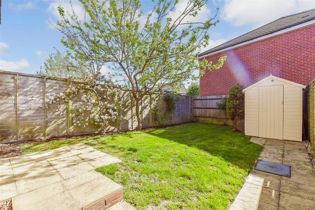 16, Oaklands Avenue, Rowland's Castle photo 3