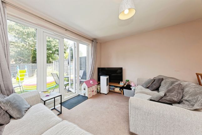 102, The Avenue, Canterbury photo 2