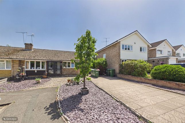 3-bed house on 29, Aplin Way, Surrey, £500,000