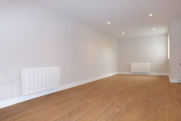 Flat to rent in Paragon House, Bridgwater