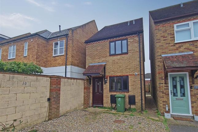Thumbnail Detached house for sale in Squires Walk, Ashford