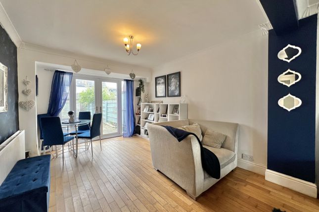 63, Manor Drive, Cleveleys photo 4