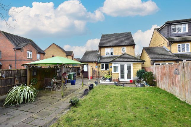 25 Balmoral Road, Abbots Langley photo 3