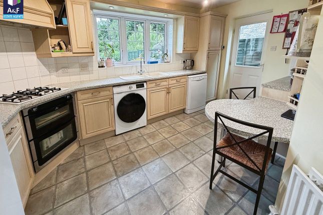 23, Monmouth Farm Close, Bridgwater photo 4