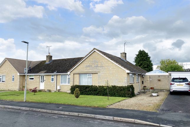 2 bed bungalow to rent in Chesterton Park, Cirencester GL7
