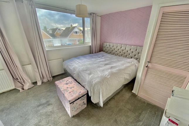 2, Watsons Close, Broughton photo 4
