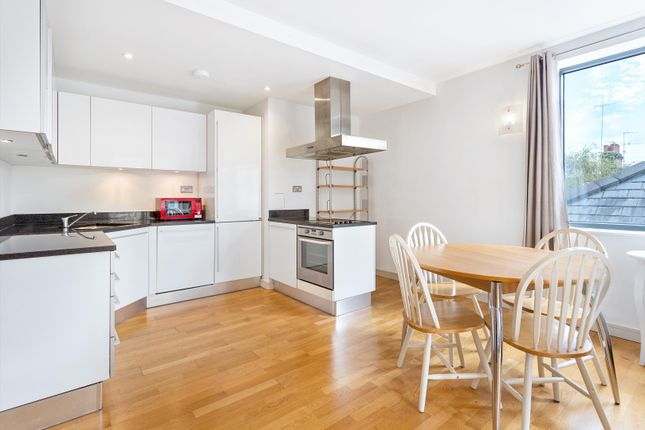 Thumbnail Flat to rent in Alexandra Avenue, London