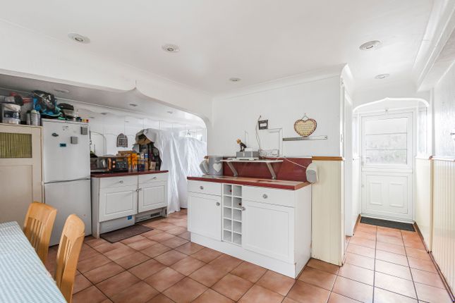 8, Howlands, Welwyn Garden City photo 4