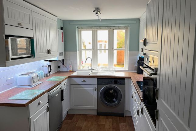 34, Highland Park, Cullompton photo 3