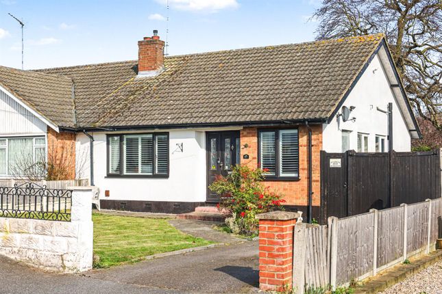 2-bed house on 67, Hawkwell Chase, Hockley, £375,000