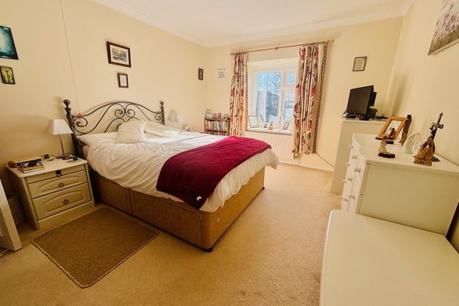 23 Broad Oak Coppice, St Marks Close, Bexhill on Sea photo 2