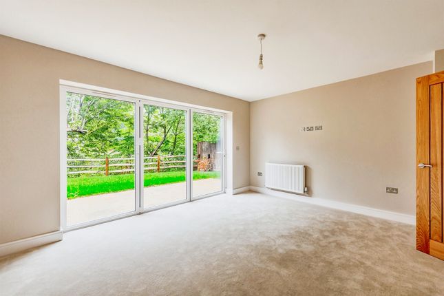 Plot 1a, Springfield Close, Redhill photo 2