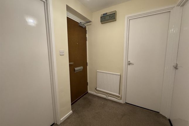 208, Pendlebury Drive, Leicester photo 5