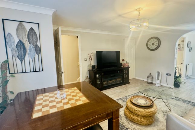 Bascombe Grove, Dartford photo 5