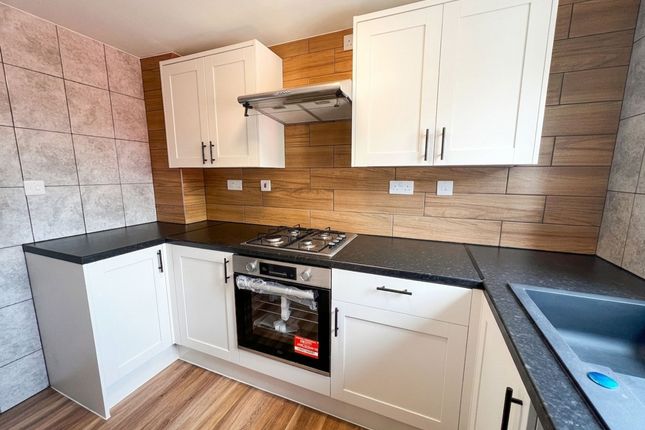 37 Steeping Road, Rugby photo 2