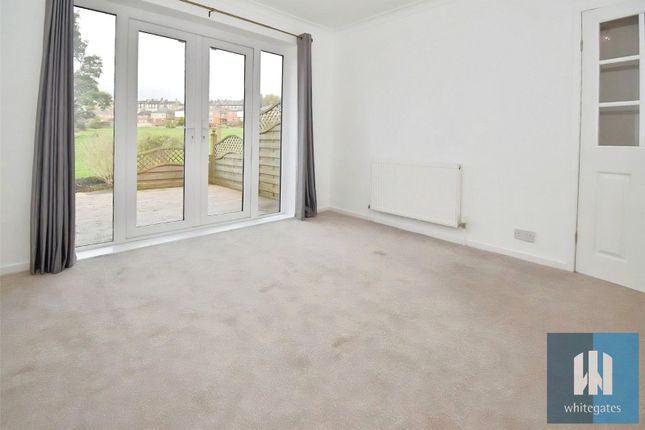 8, Tanyard Avenue, Huddersfield photo 3