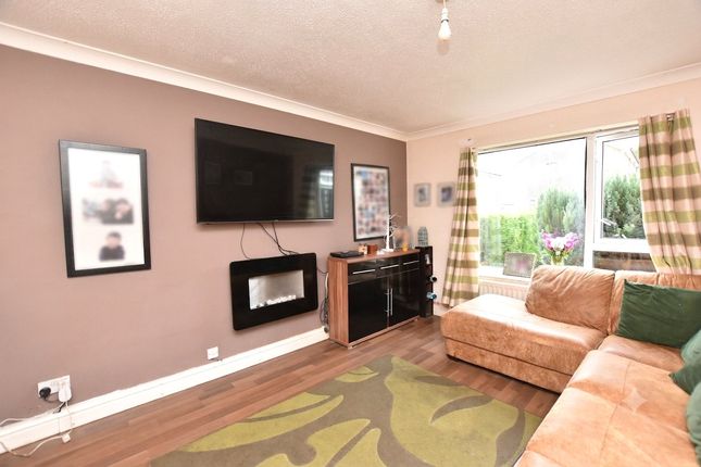 100, Silverdale Avenue, Leeds photo 4