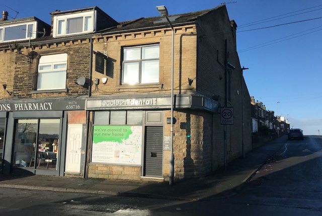 Retail premises to let in Institute Road, Bradford