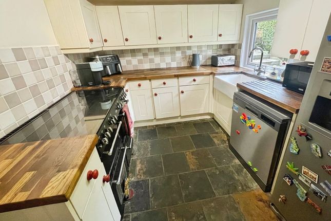 36, Copebank, Bolton photo 3