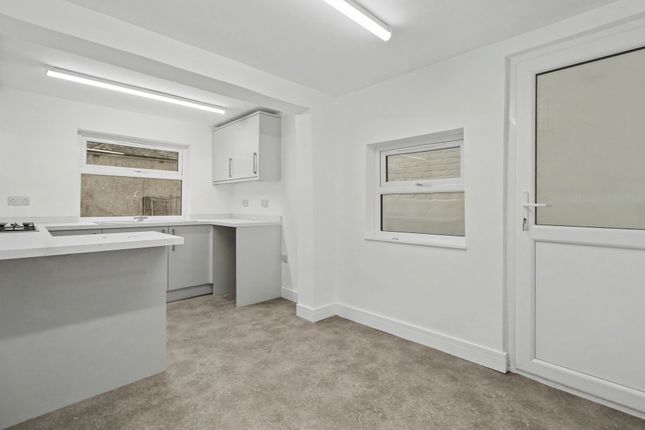 45, York Road, Aldershot photo 4