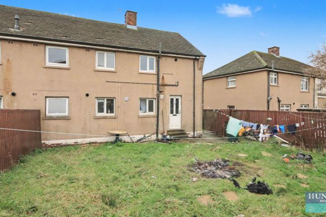 26, Crossdale Avenue, Bradford photo 2