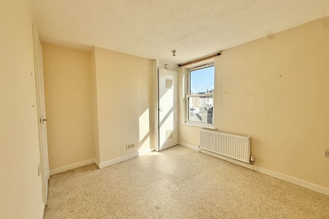 8, Swirles Place, Great Yarmouth photo 5