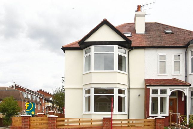 3-bed house on Limes Avenue, Golders Green, £3,400/mo