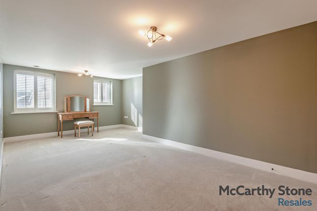8660921-Interior13-800.Jpg