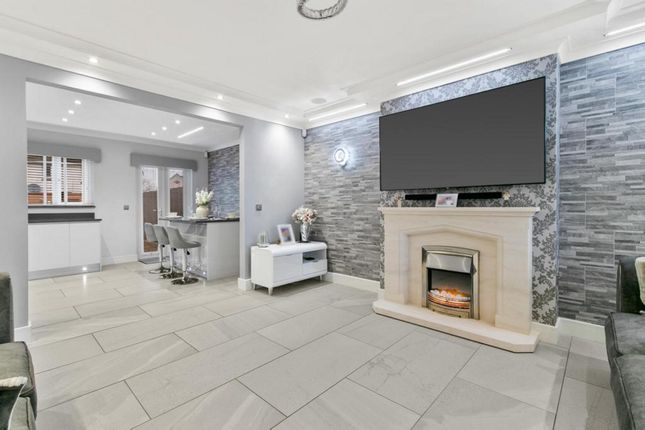 30, Whitacres Road, Glasgow photo 4