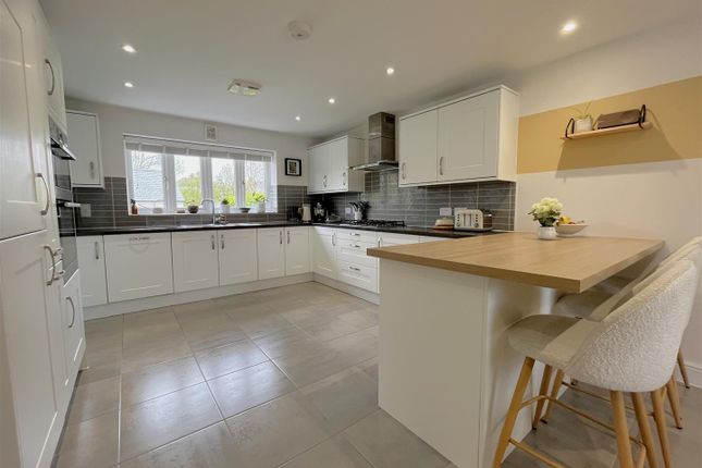 56, Oldridge Road, Weymouth photo 3