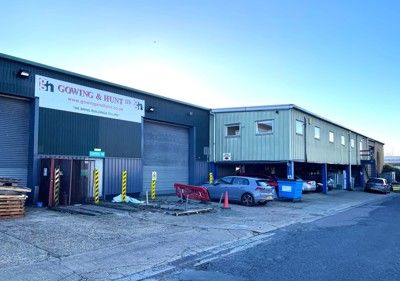 Light industrial to let in Convent Drive, Waterbeach, Cambridgeshire
