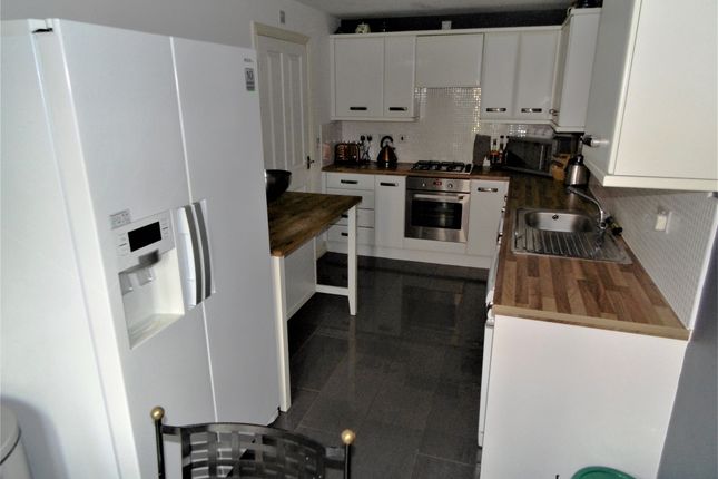 12, Cheshire Close, Coventry photo 4