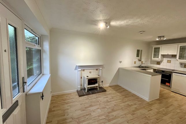 13, Gorse Close, BRANDON photo 2