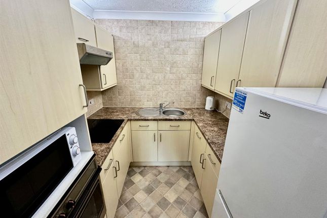 12, Beechwood, Tabley Road, Knutsford photo 2