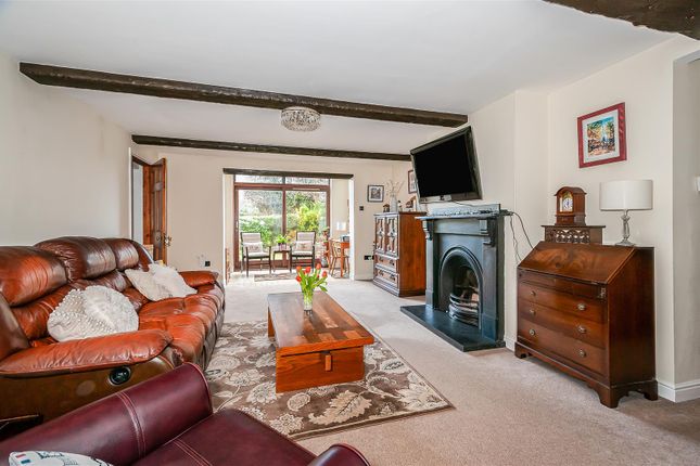Hall Barn Cottage14.Jpg