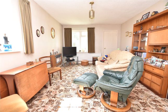 16, Westwinn View, West Yorkshire photo 2