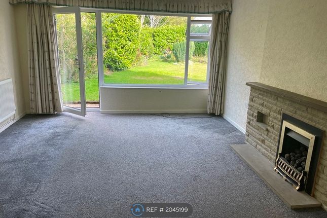 Bungalow to rent in Green Acres, Wolverhampton